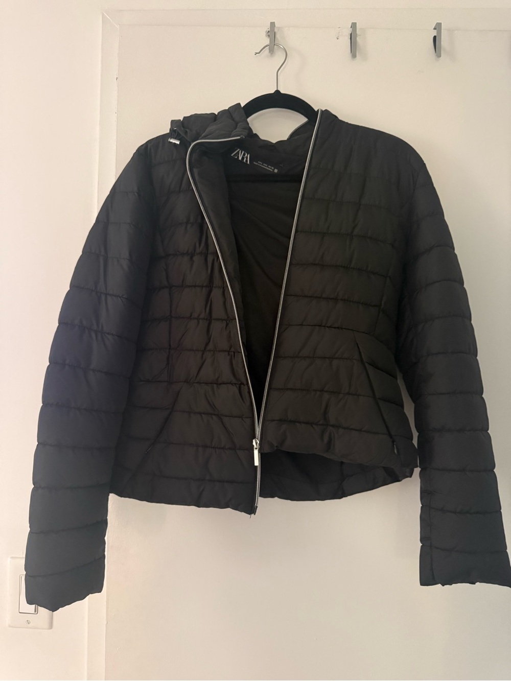 Zara Black Quilted Short Puffer Jacket